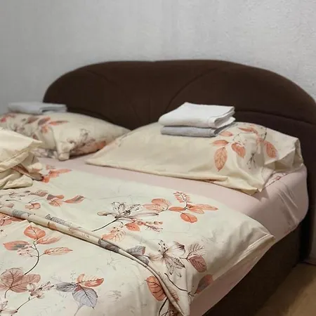 Ana Kupres (Canton 10)