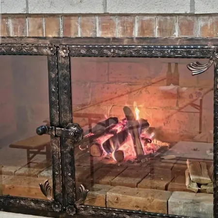 Ana Kupres (Canton 10)